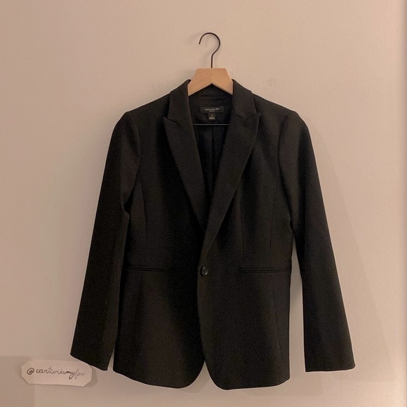 Ann Taylor Jackets & Blazers - Ann Taylor Black Blazer - size 4P - Petite